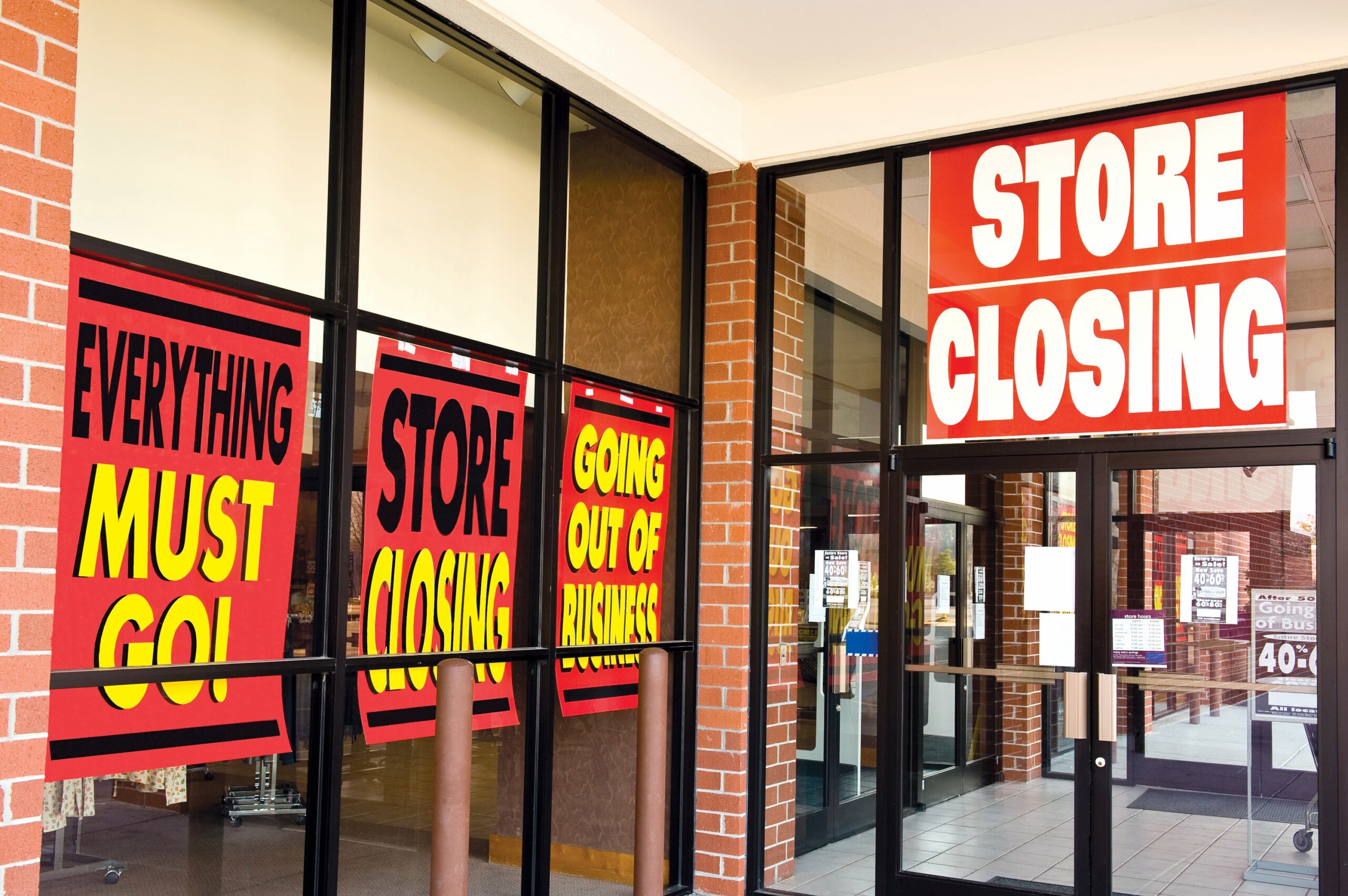 Navigating Troubled Waters: Avoiding Retailer Liquidation 